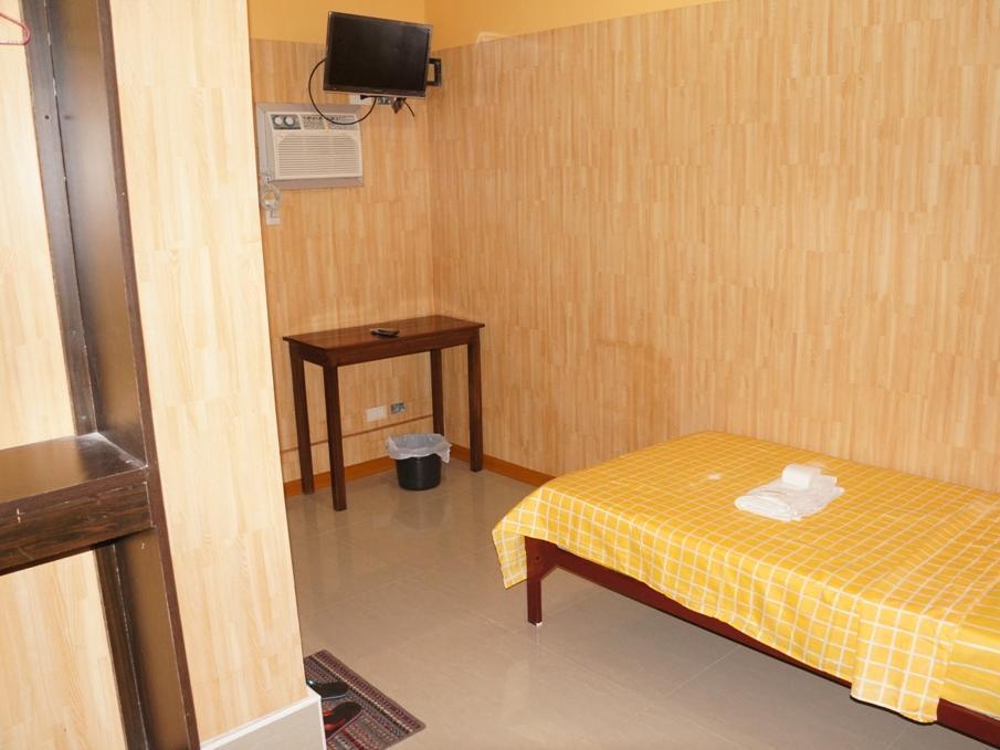 Daylight Inn Davao Bagian luar foto