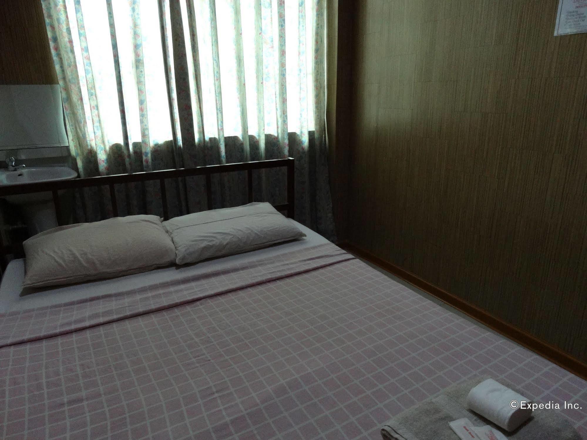 Daylight Inn Davao Bagian luar foto