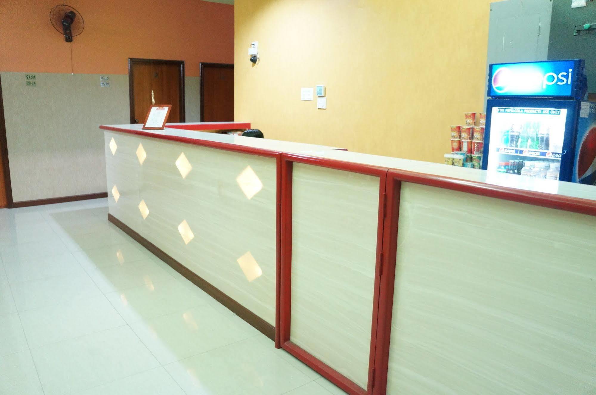 Daylight Inn Davao Bagian luar foto