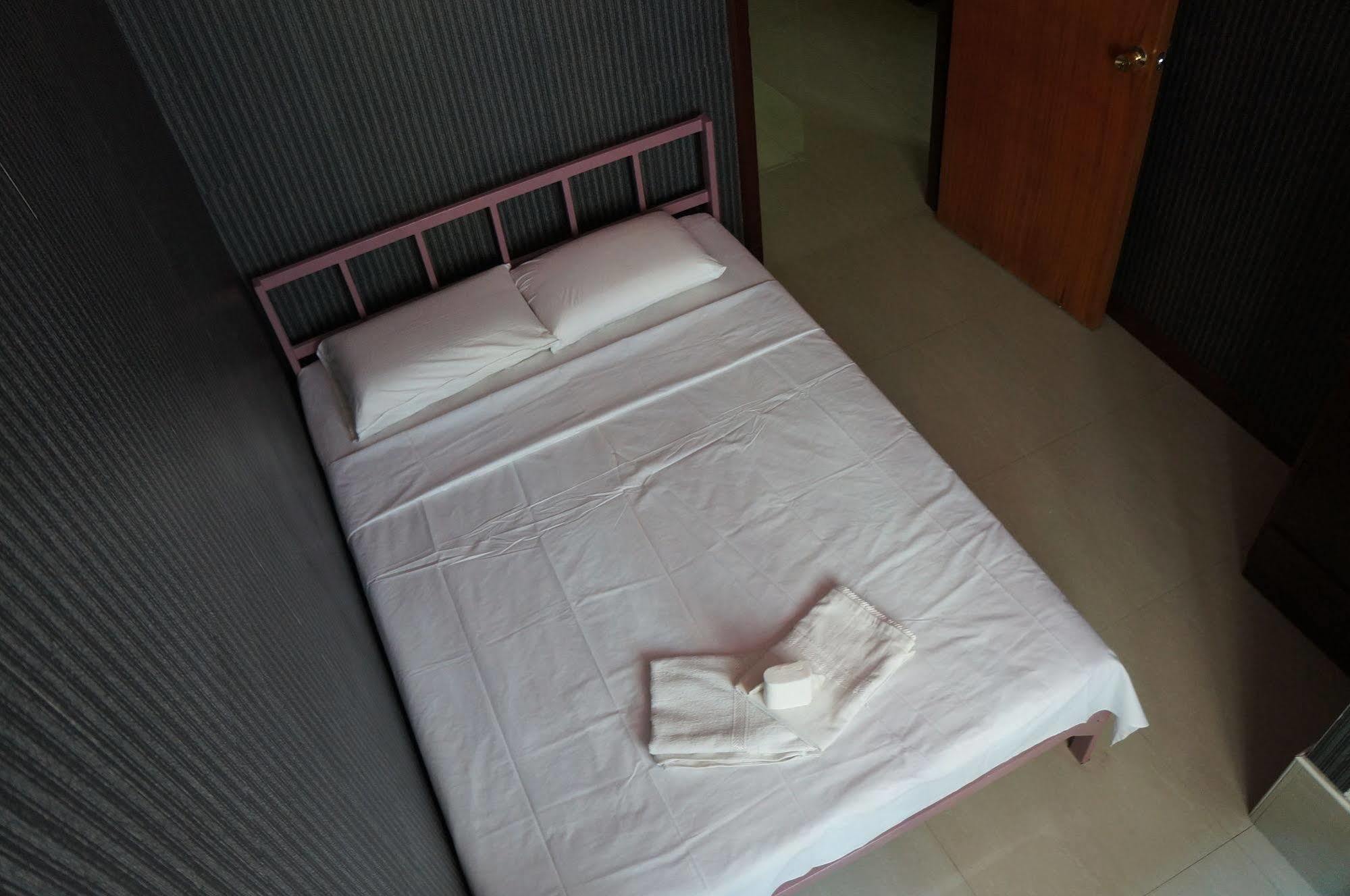 Daylight Inn Davao Bagian luar foto