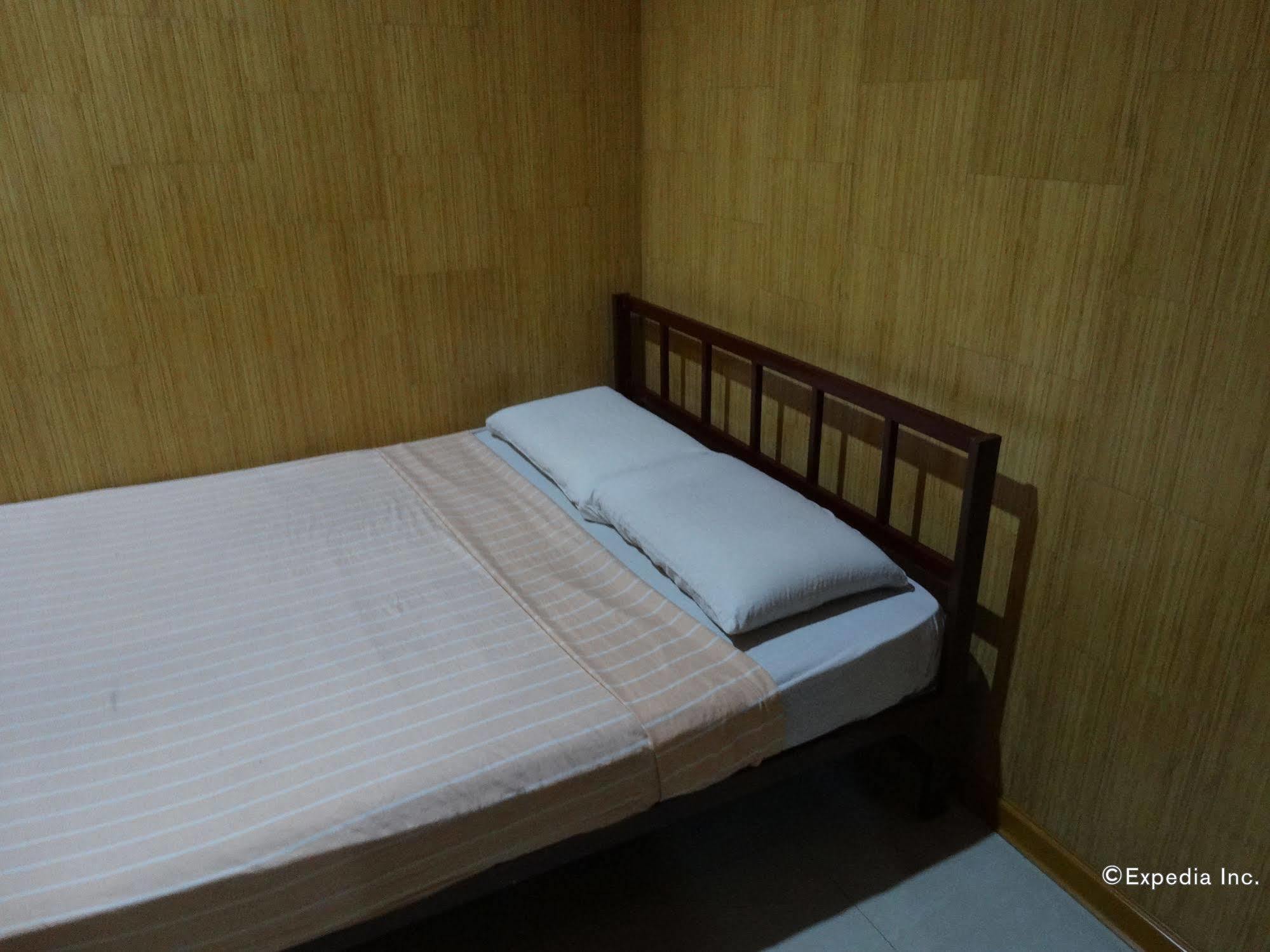 Daylight Inn Davao Bagian luar foto