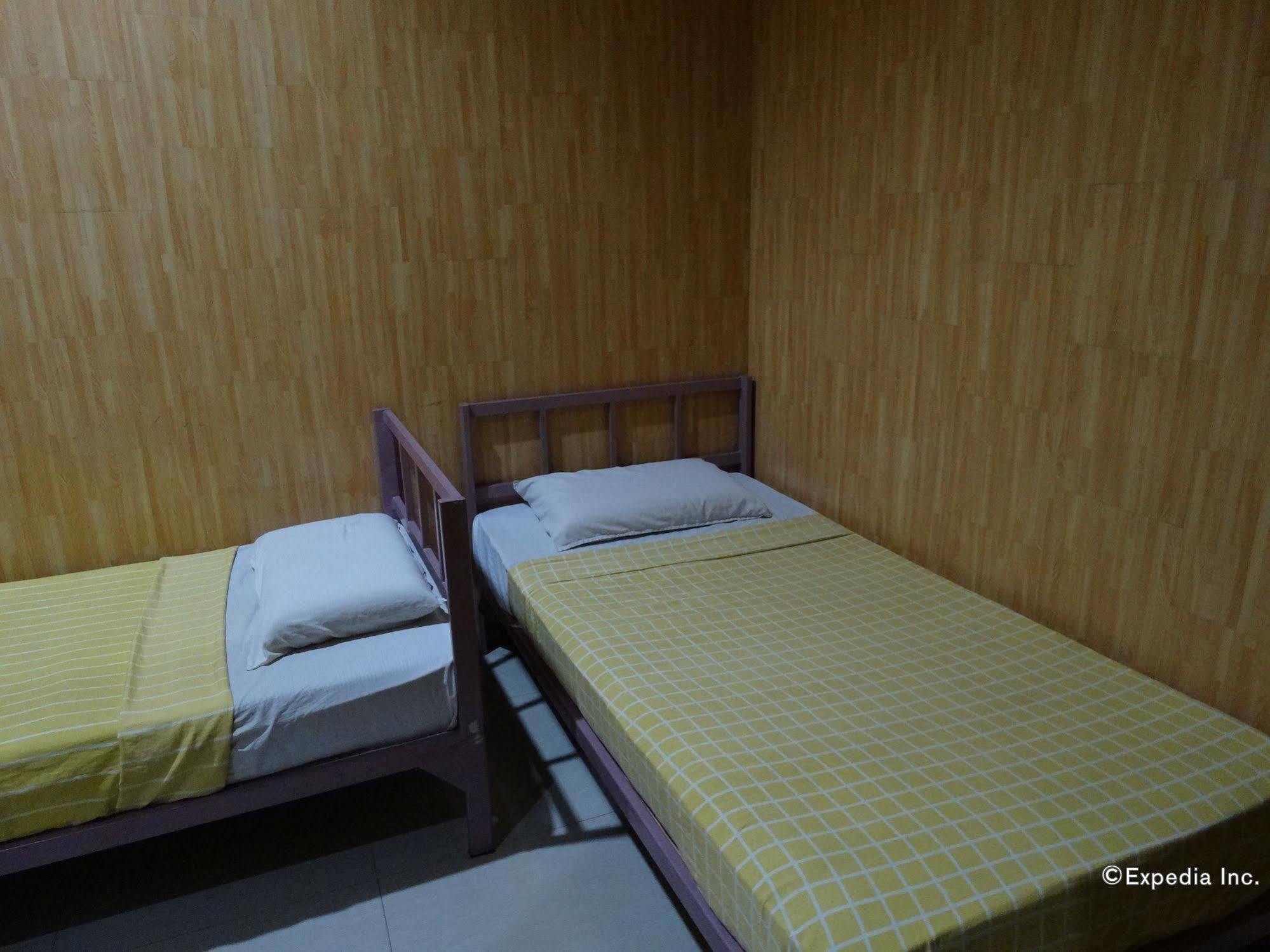 Daylight Inn Davao Bagian luar foto