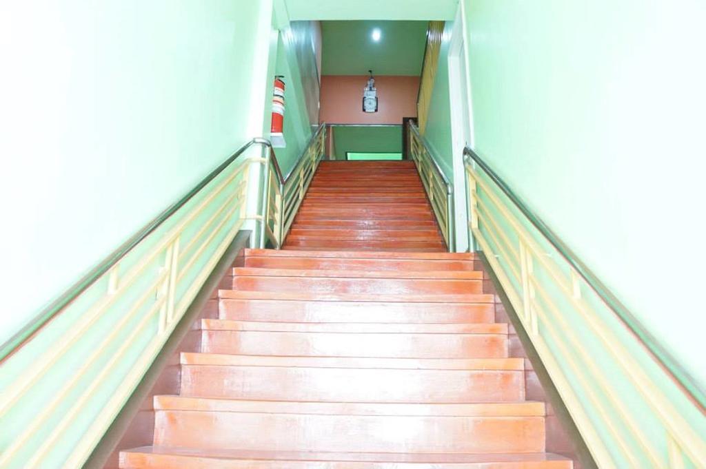 Daylight Inn Davao Bagian luar foto